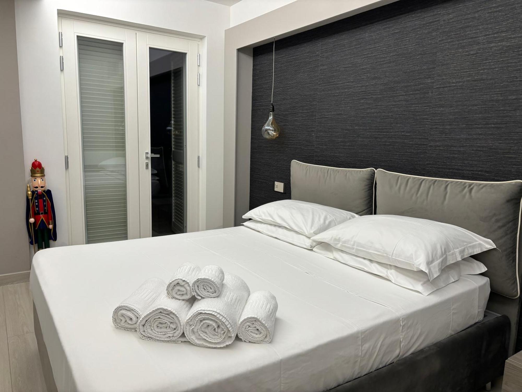 En Suite Bedroom Blue Moon 피아노 디 소렌토 외부 사진